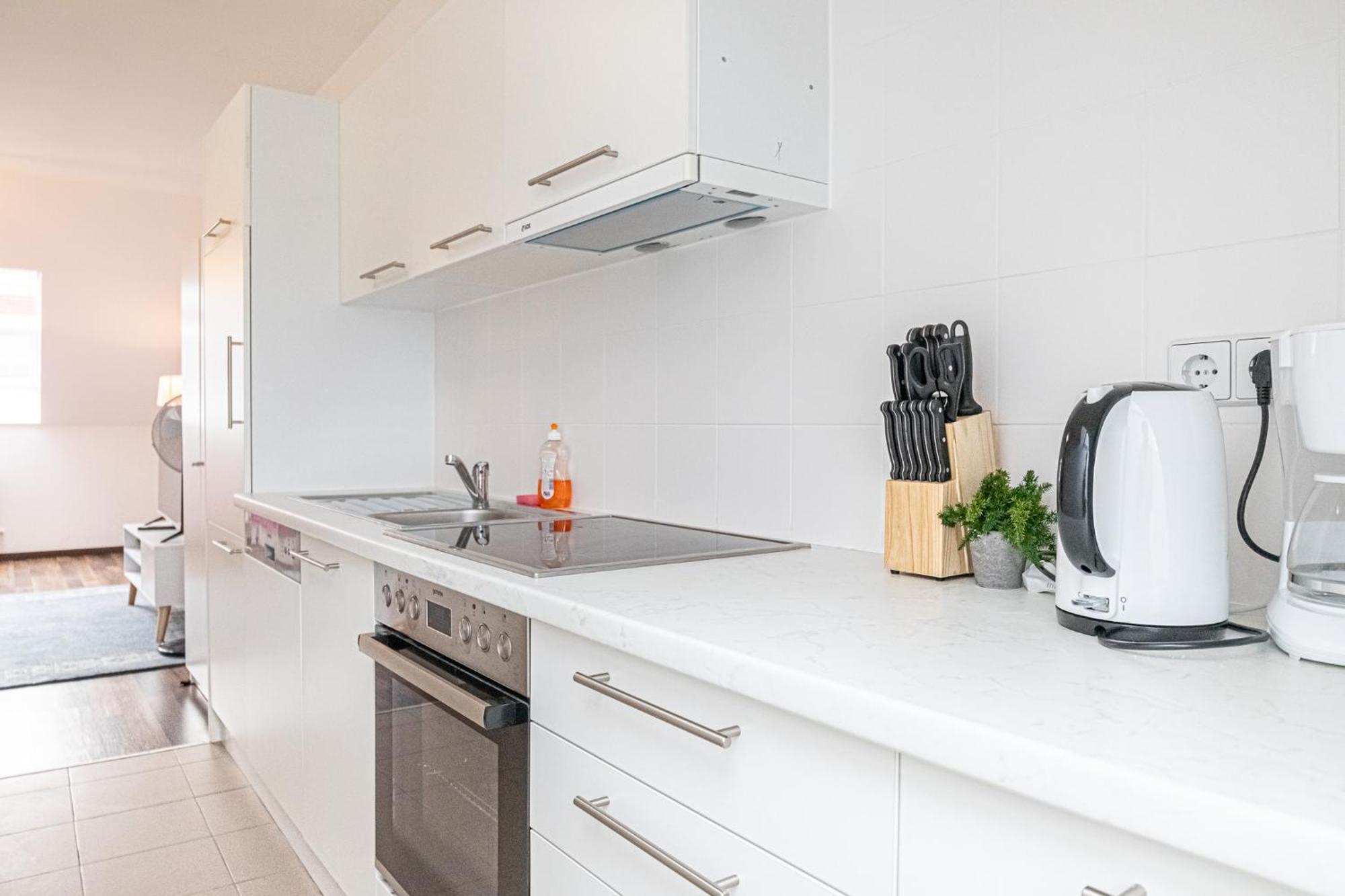Airy Attic Apt.: Stylish Studio At Penzing Area Відень Екстер'єр фото
